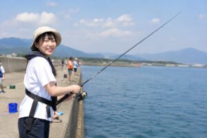堤防釣りを楽しむ初心者
